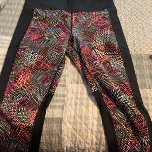LuLaRoe workout capri pants